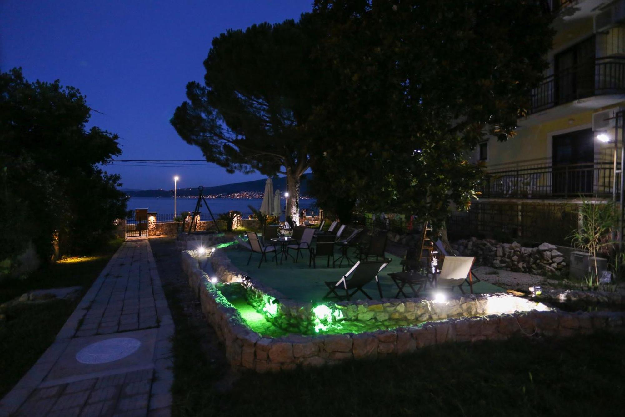 Apartments Cukovic ヘルツェグ・ノヴィ エクステリア 写真