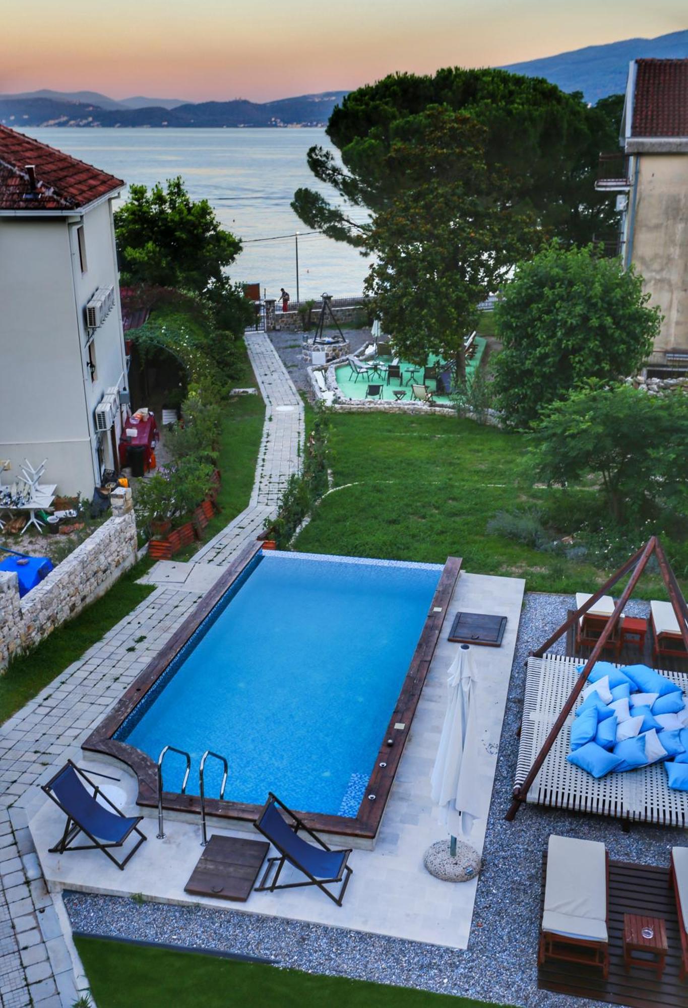 Apartments Cukovic ヘルツェグ・ノヴィ エクステリア 写真